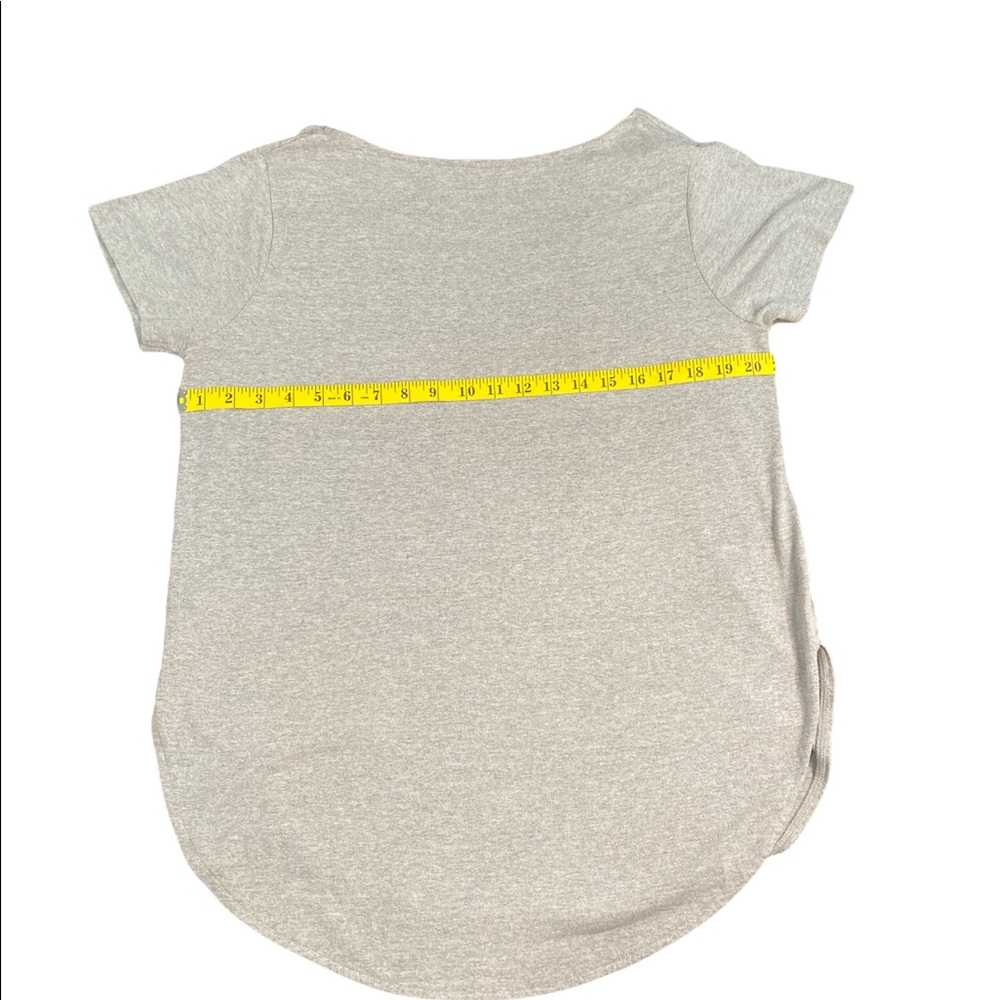 2016 Roxy tee 🌺🌸🌴 - Picture 7 of 12